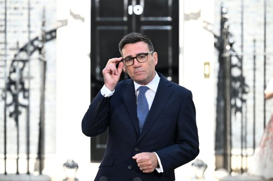 英国新任首相伯纳姆暗示将利用财政规则的“灵活性”为预算融资